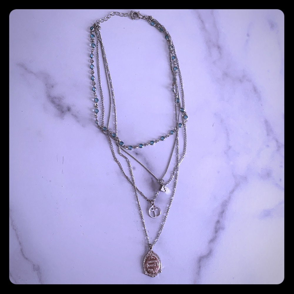 Multilayered necklace
